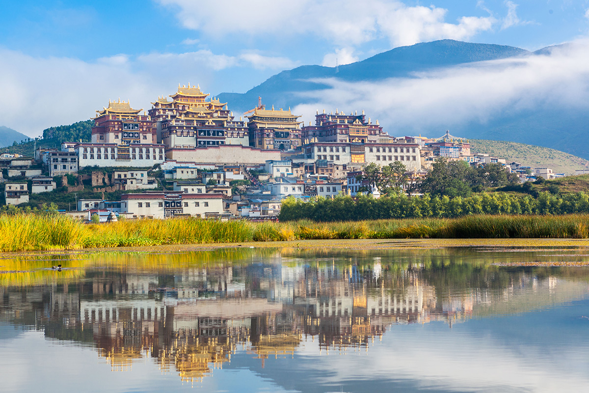 云岭大地，云南多彩之旅